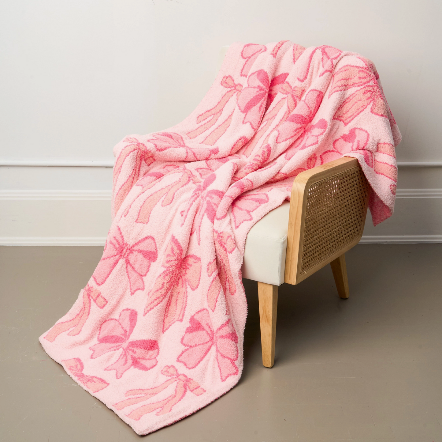 PREORDER!! Cozy Dreams Luxe Blanket-Blushing Bows Pink